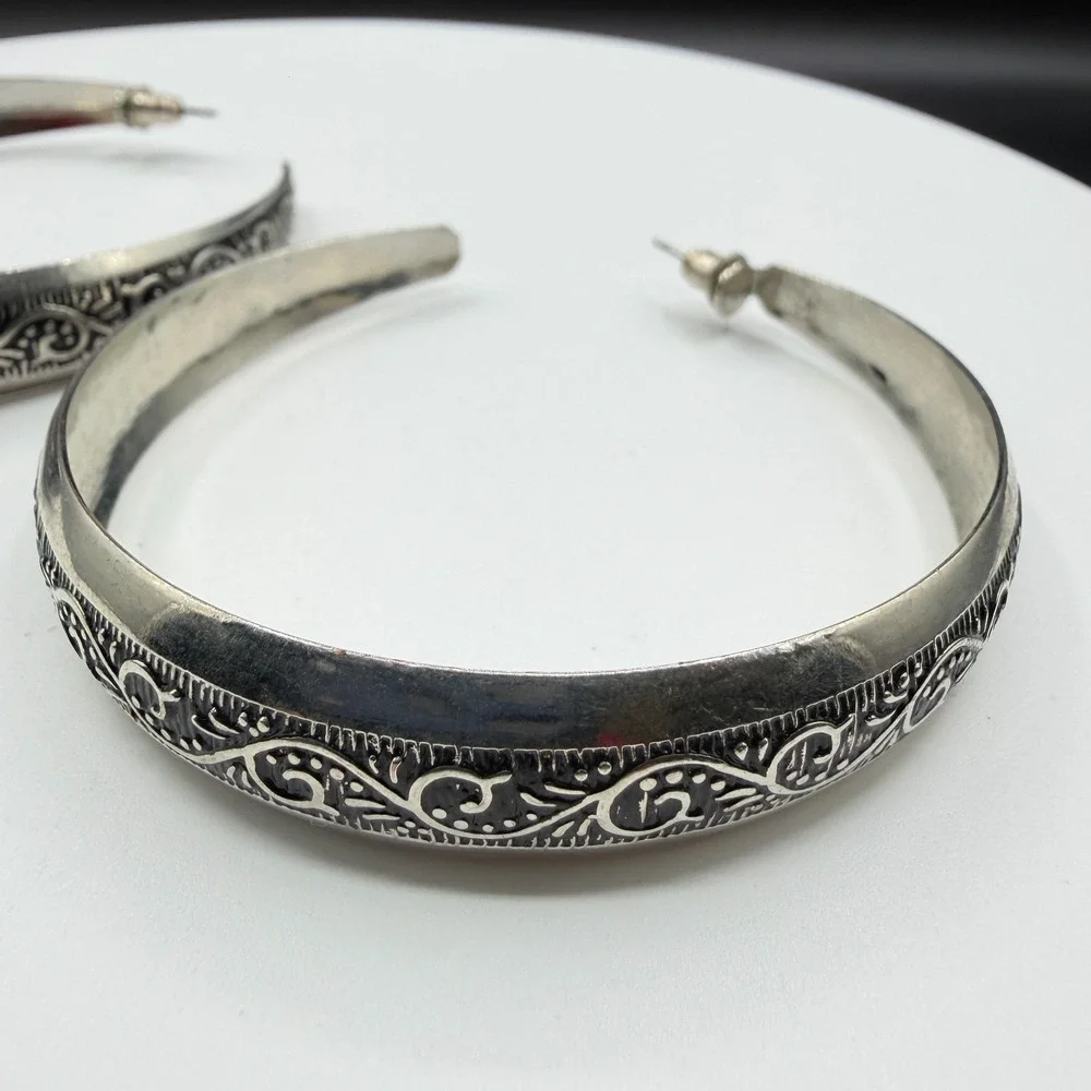 Silver Tone Paisley Scroll Hoop Earrings Large Boho Textured Statement Jewelry